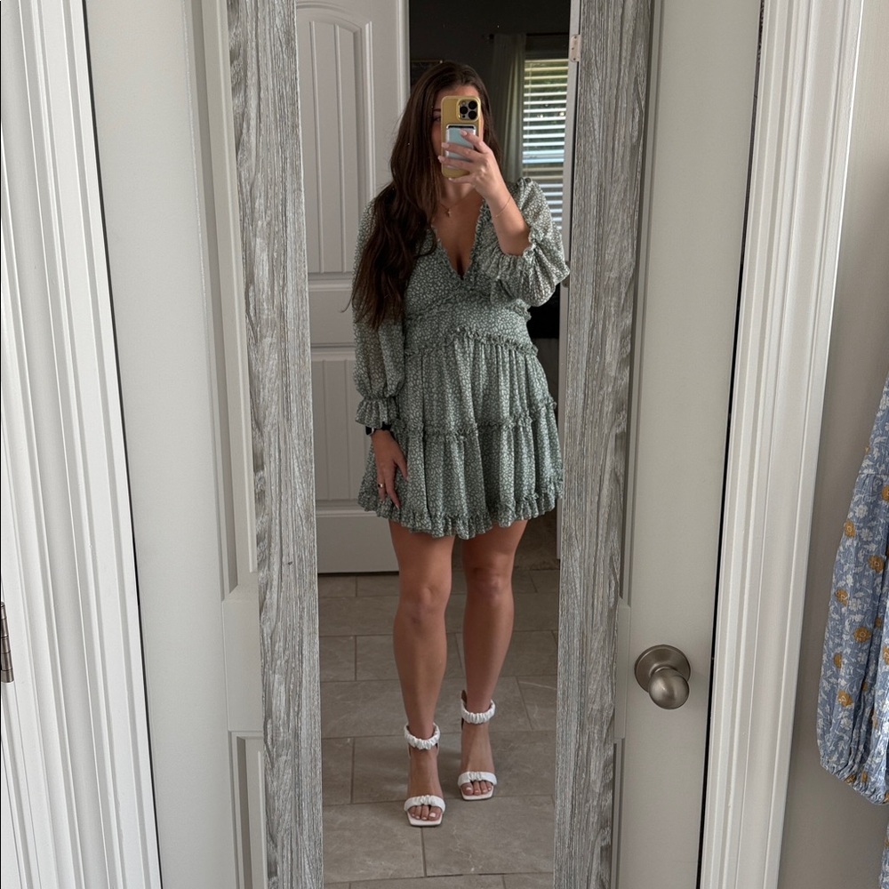 Chic Long Sleeve Green Dress